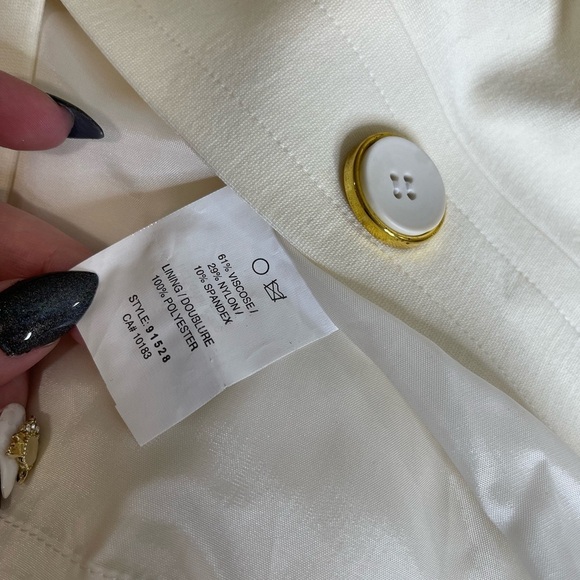 New! Cartise Women's Red Cream Jacket Blazer Blouse Large Button Sz 10 US - Picture 4 of 4